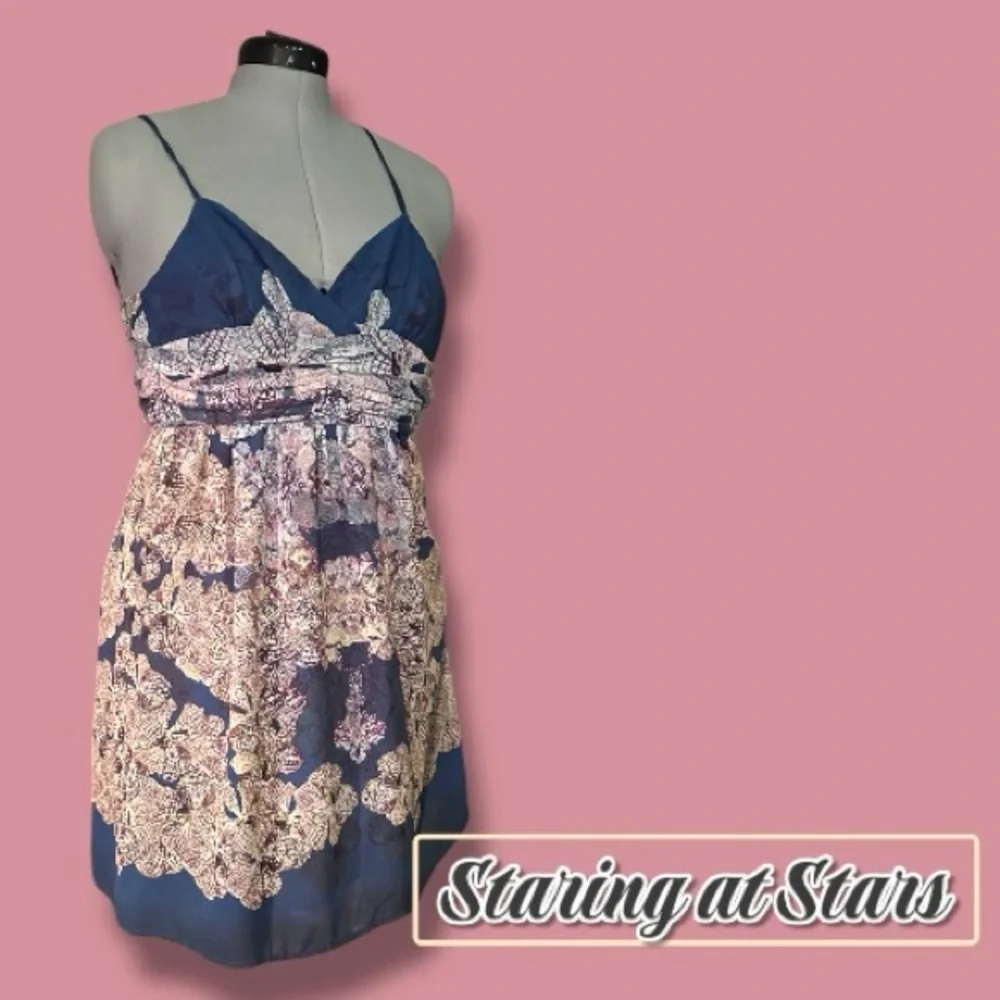 GUC Staring at Stars Strappy Flowy Mini Dress. Size 4 - Picture 1 of 11